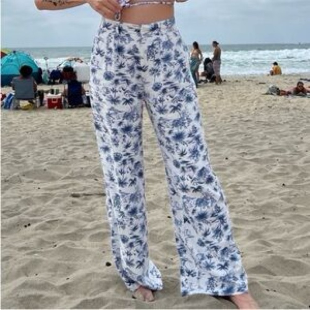 Abercrombie & Fitch 
Tailored Wide Leg Linen Blend Pants Blue Toile
Size Small